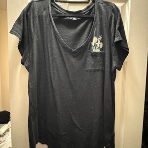 Women's Black V-Neck Pocket Tee with Floral Print
